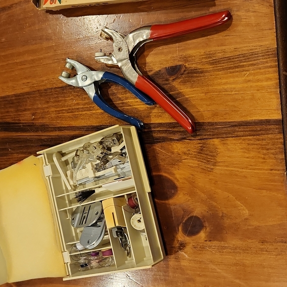 Singer Other - Misc sewing items